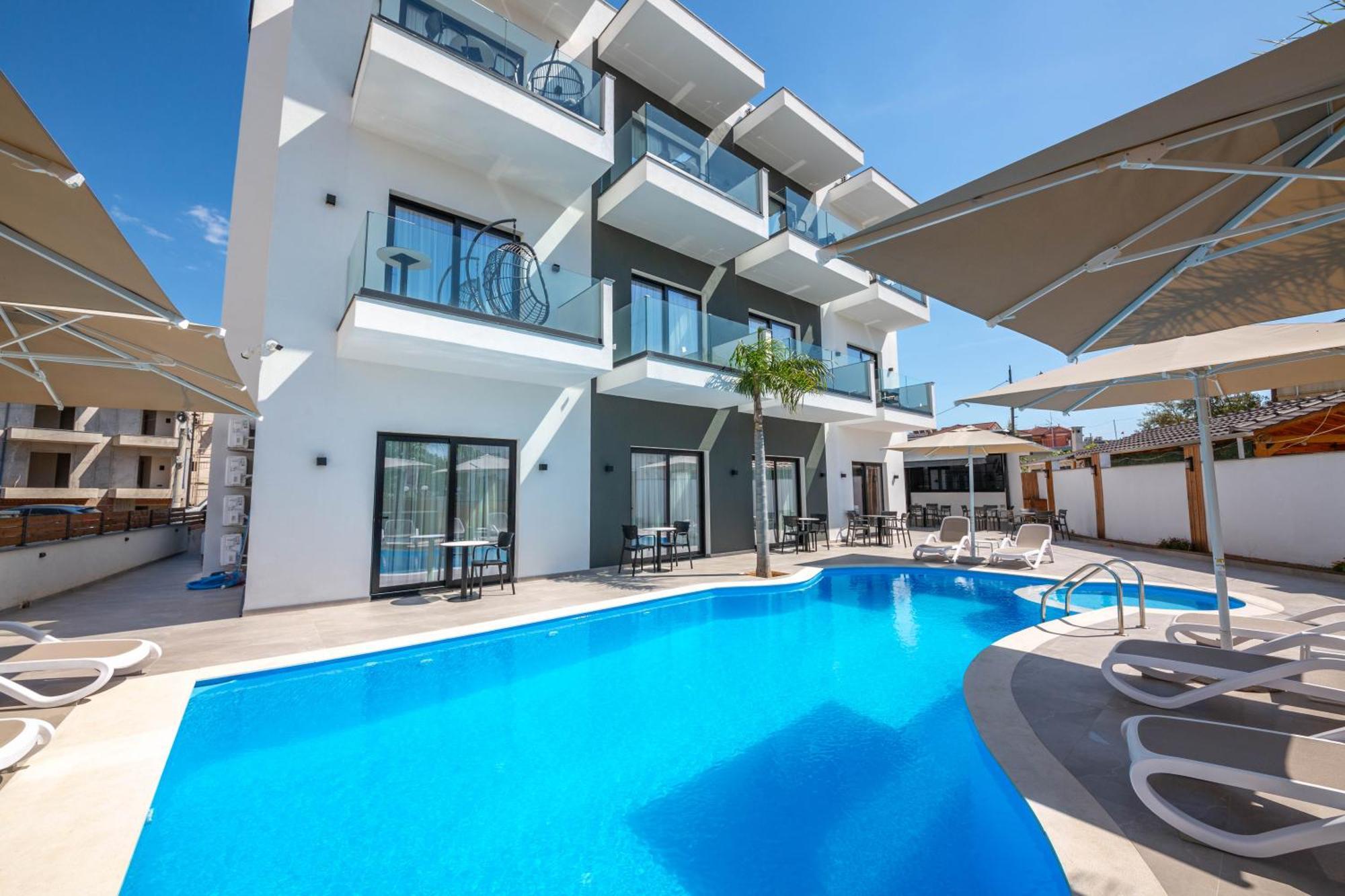 Absolute Hotel Ksamil Exterior photo