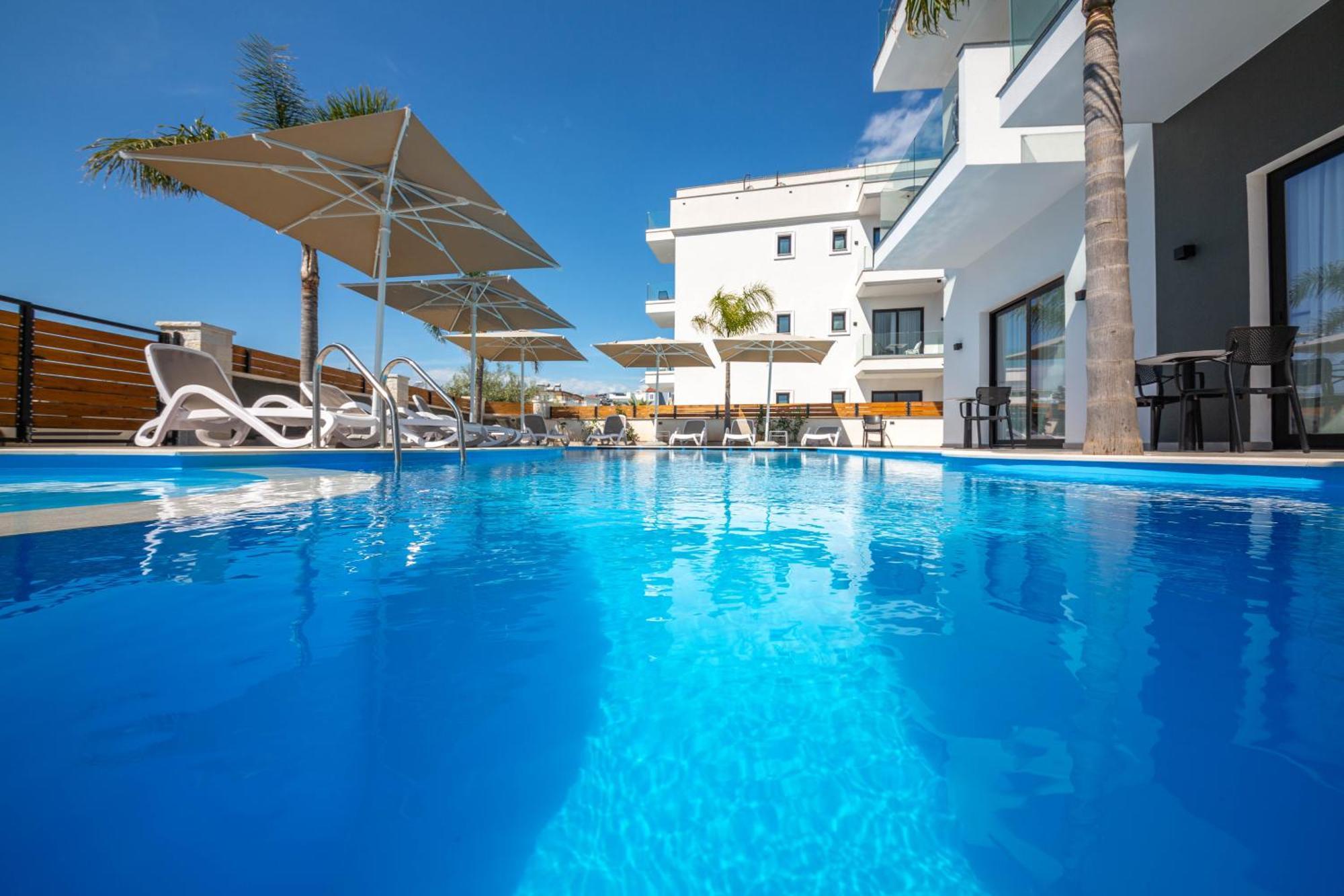Absolute Hotel Ksamil Exterior photo